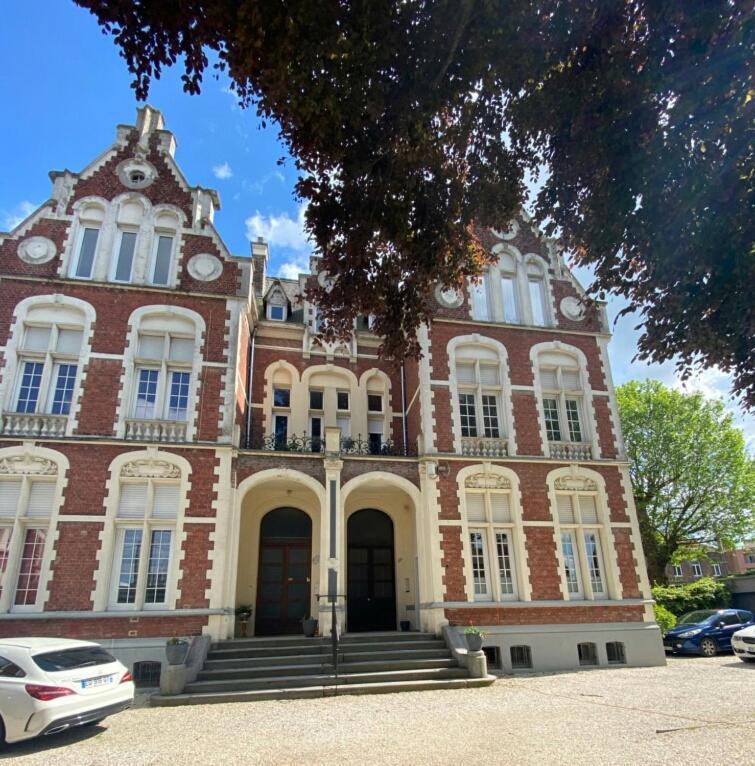 Krisko Parking Prive Et Clos Armentières المظهر الخارجي الصورة
